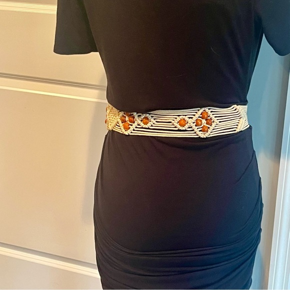 Macrame Wood Bead Belt with tassels. Vintage, handmade, boho tie belt. - Picture 3 of 6